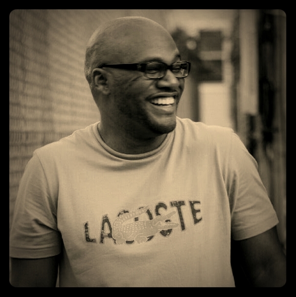 Meet your Posher, Derrick - Picture 1 of 5